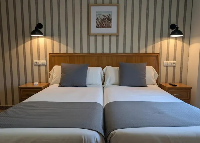 Hospederia Puerta De La Catedral 여관 *